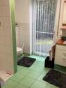 Bad mit Dusche im Erdgeschoss - 