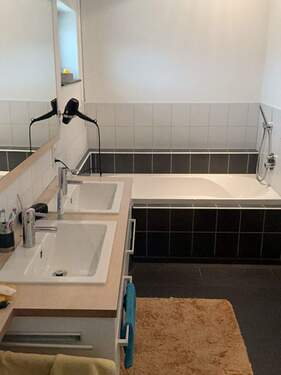 Masterbad mit Badewanne - 