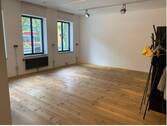Bürofläche 1 - Modernes Münchner Gemeinschaftsbüro mit Balkon, flexibel nutzbar