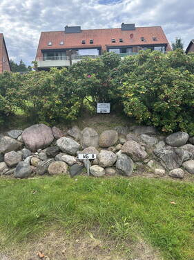 Der Parkplatz NR.8 gehört dazu - 