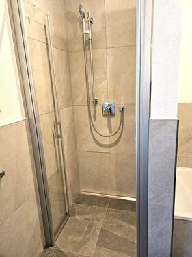 begehbare Dusche - Etagenwohnung mit 79,00 m² in Schierling zur Miete