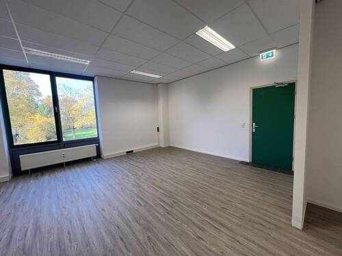 Eingangsbereich Büro - 