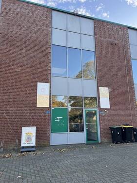 Haustür - Büro- und Geschäftsräume im multifunktionalem Gebäude