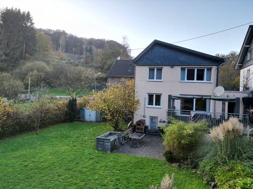 Aussenansicht vom Wohnhaus - Liebevoll gepflegtes Einfamilienhaus in zentraler Lage von Gummersbach!