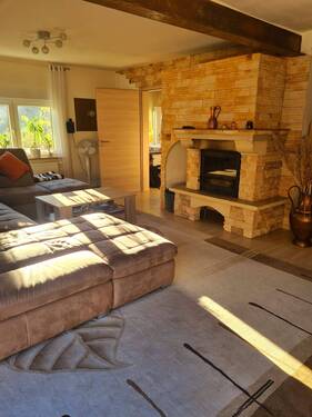 Teilansicht vom Wohnzimmer - 