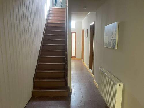 Hausflur - Mehrfamilienhaus, Wohnhaus mit 135,00 m&sup2; in Bad Karlshafen zum Kaufen