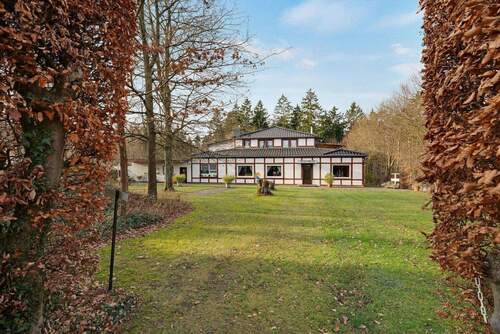 Bild 1 - Großflächige Wohn-, Gewerbeimmobilie mit stabilem Pachtertrag auf ca. 4,38 ha - Campingplatz