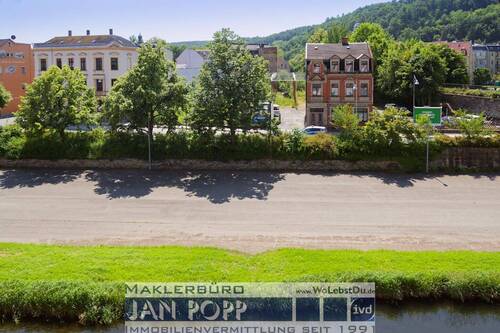 Blick über die Elster nach Süden - 2 Zimmer Etagenwohnung in Greiz