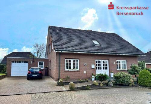 Straßenansicht - Kleines, attraktives Eigenheim in zentraler Fürstenauer Siedlungslage