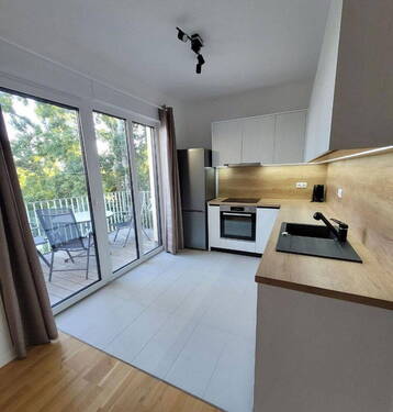 Wohnküche mit Balkon - 3 Zimmer Etagenwohnung zur Miete in Magdeburg