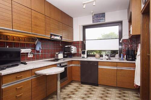 Küche - 7 Zimmer Einfamilienhaus in Harsewinkel