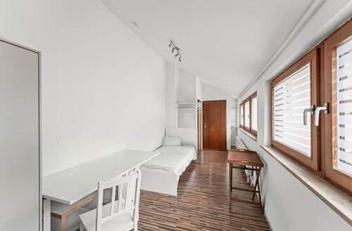 1-Zimmer App. im 1. OG - 