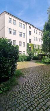 Innenhof Bild 1.jpg - 