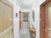 Einladende Diele im Erdgeschoss / Wohnhaus - 