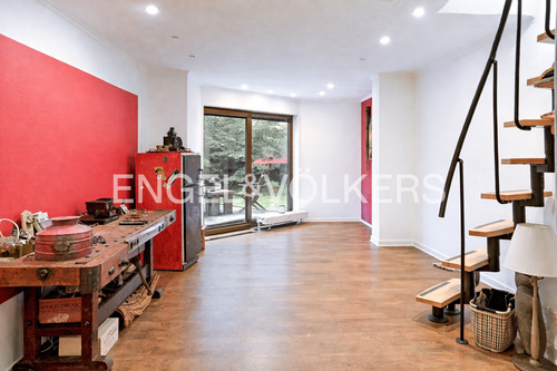 Büroraum im Erdgeschoss/Wohn- und Geschäftshaus - 