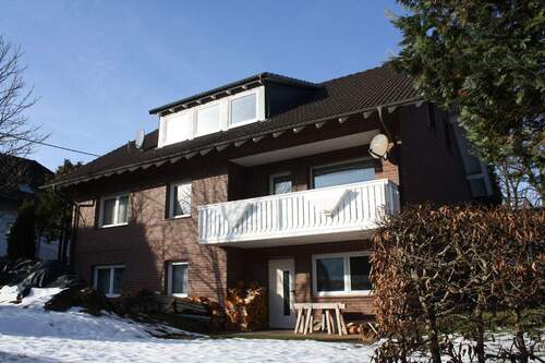 Rückansicht - 6 Zimmer Einfamilienhaus in Bad Laasphe