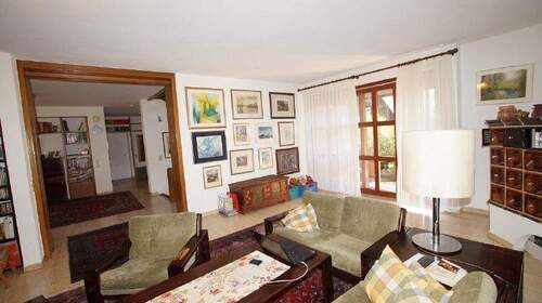 Wohnen - Einfamilienhaus mit 361,00 m&sup2; in Kirchroth zum Kaufen