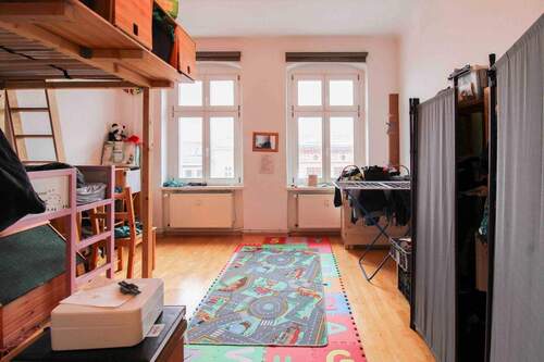 Zimmer 2 mit Fenstern - 