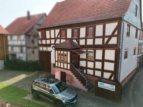 Außenansicht - 6 Zimmer Einfamilienhaus zum Kaufen in Neustadt (Hessen)