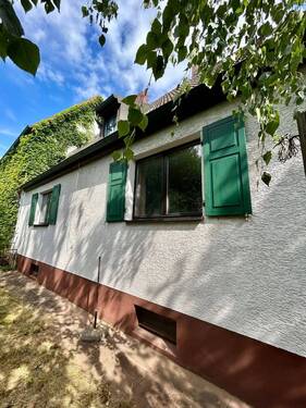 Westansicht - 5 Zimmer Doppelhaushälfte zum Kaufen in Erlangen