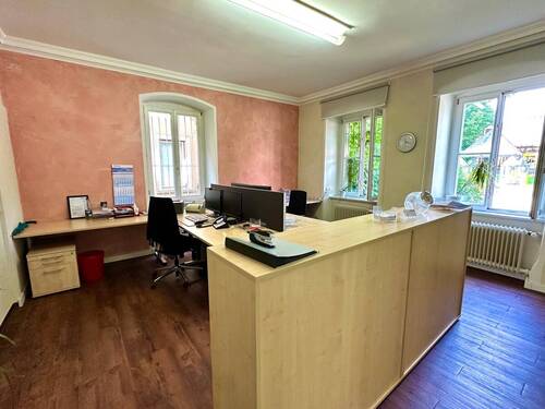 großes Büro EG - 
