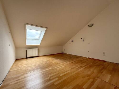 Dachgeschoss: Schlafraum 2 - Mehrfamilienhaus, Wohnhaus mit 210,00 m&sup2; in Fröndenberg zum Kaufen