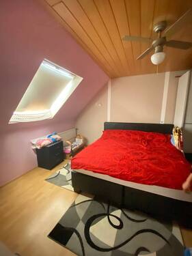 Schlafzimmer DG - 