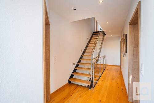 Treppe zum DG - 