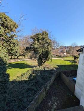 Aussicht Schlafzimmer.jpg - Moderne 3-Zimmer-Wohnung in Hagen Haspe – Ideal für Singles und Paare