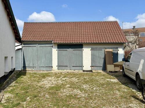 separates Garagengebäude - 