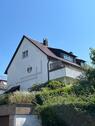 viel Platz.jpg - Großzügiges 1-2-Fhs. mit 2 großen Garagen und schönem Garten in guter Lage von Stuttgart-Luginsland