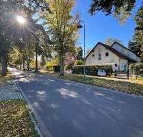 Zeitloser 90er-Jahre-Charme in guter Lage – Wohnen und investieren am Wasser - Königs Wusterhausen Zernsdorf