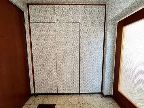 mit Einbauschrank - 