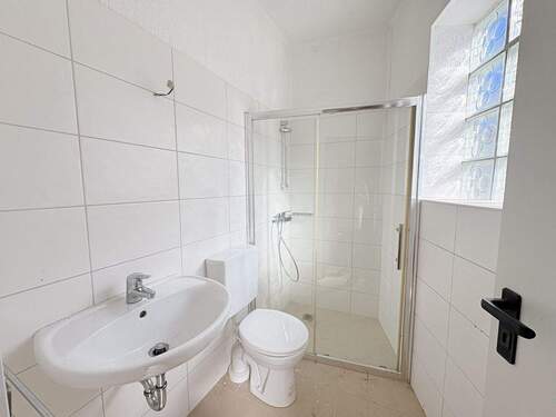 Badezimmer (Gewerbeeinheit) - 