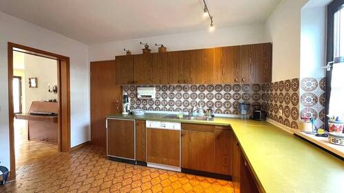 Küche im Erdgeschoss - 5 Zimmer Reihenmittelhaus in Kempten