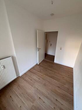 Schlafzimmer - 2 Zimmer Etagenwohnung in Magdeburg