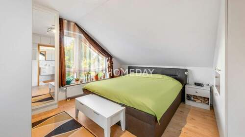 1. OG Elternschlafzimmer 1 - 