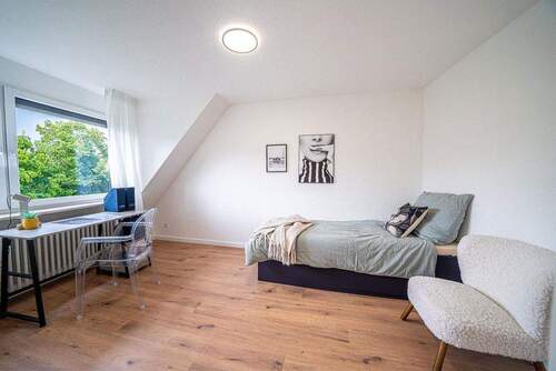 Büro/ Kinderzimmer - 