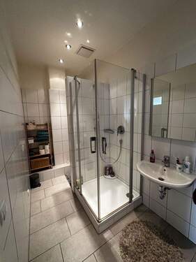 Wohnung 1. OG / Bad II - 