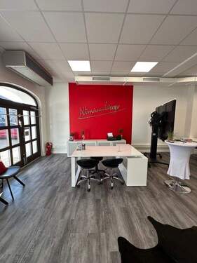 Fahrschule EG - Gewerbeobjekt (Büro, Produktion, Verkauf) in Bad Griesbach