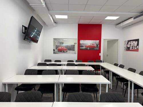 Fahrschule EG - Gewerbeobjekt (Büro, Produktion, Verkauf) in Bad Griesbach zum Kaufen