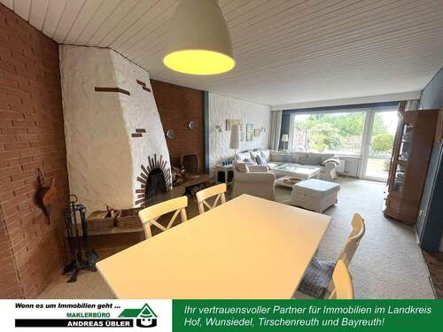 Wohnzimmer - 1 Zimmer Mehrfamilienhaus, Wohnhaus zum Kaufen in Stammbach