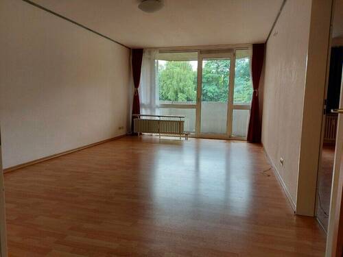 Ebeersreye_Wohnzimmer - 3 Zimmer Etagenwohnung zur Miete in Hamburg