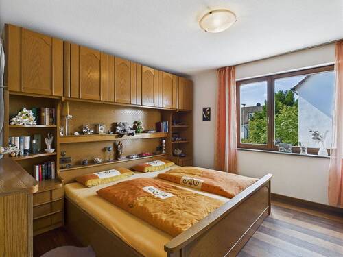 Schlafzimmer EG - 