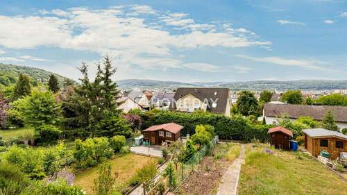 Ausblick - 7 Zimmer Reihenmittelhaus in Erlenbach am Main