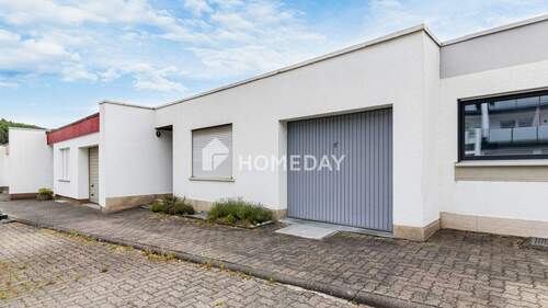 Außenansicht 1 - Reihenmittelhaus mit 168,00 m² in Erlenbach am Main zum Kaufen