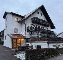 *** Attraktive 3-Zimmer-Wohnung mit Wintergarten und Terrasse in Baierbrunn ***