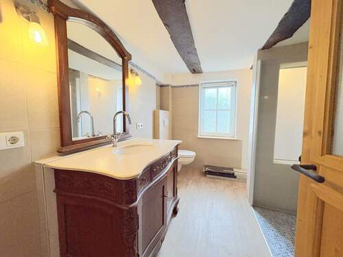 Badezimmer (2. OG) - 