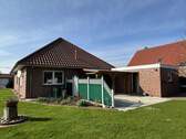 Außenaufnahme hinten - 4 Zimmer Bungalow in Ostrhauderfehn
