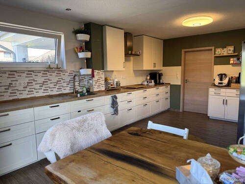 Küche - 8 Zimmer Einfamilienhaus zum Kaufen in Wiefelstede / Ofenerfeld